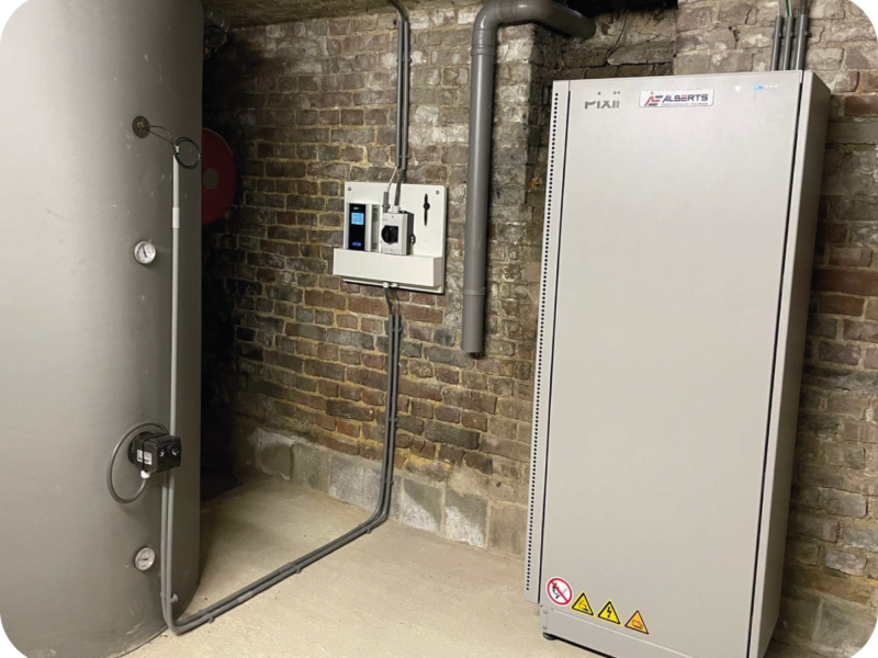 Uitgelichte afbeelding Pixii Home inclusief buffervat en verwarmingselement.